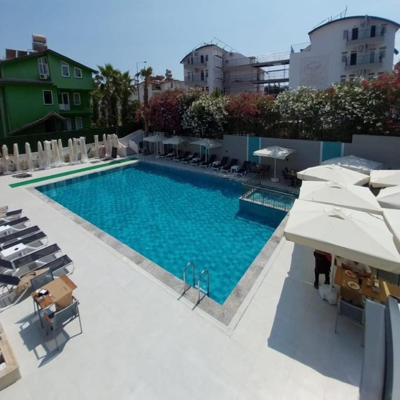 Alessia Hotel & Spa Side Exterior foto